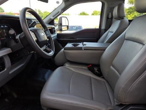 Used 2026 Ford F450 XL w/ FX4 Off-Road Package AWD/4WD image 2
