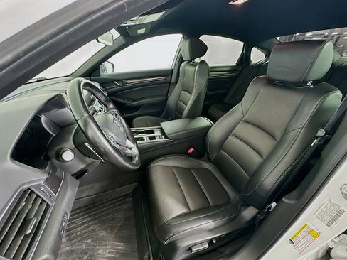 Used 2020 Honda Accord Sport image 13