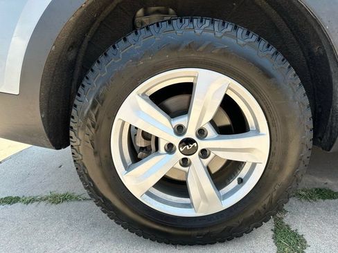 Used 2022 Kia Sorento LX AWD/4WD image 26