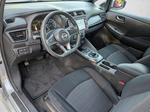 Used 2023 Nissan Leaf S image 10