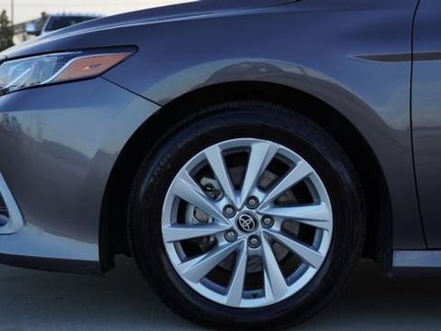 Used 2024 Toyota Camry LE FWD image 5