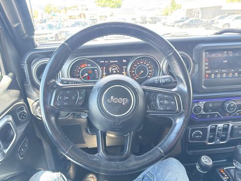 Used 2021 Jeep Gladiator Sport AWD/4WD image 15