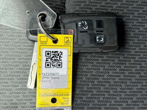 Used 2019 GMC Sierra 1500 4x4 Crew Cab w/ Convenience Package image 31