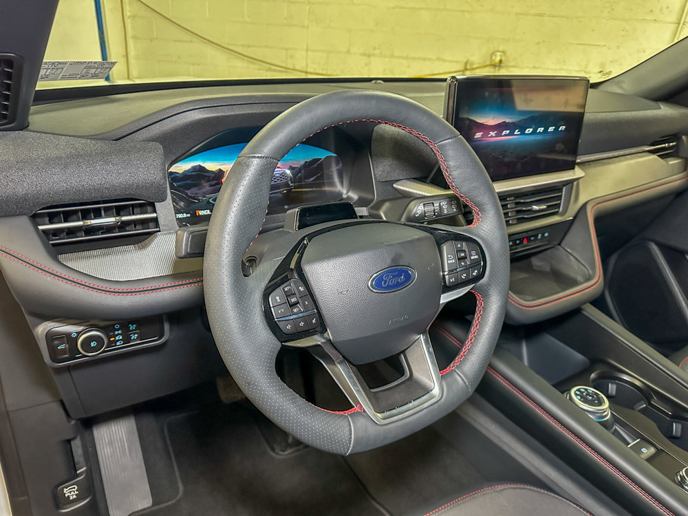 Used 2026 Ford Explorer ST-Line AWD/4WD image 25