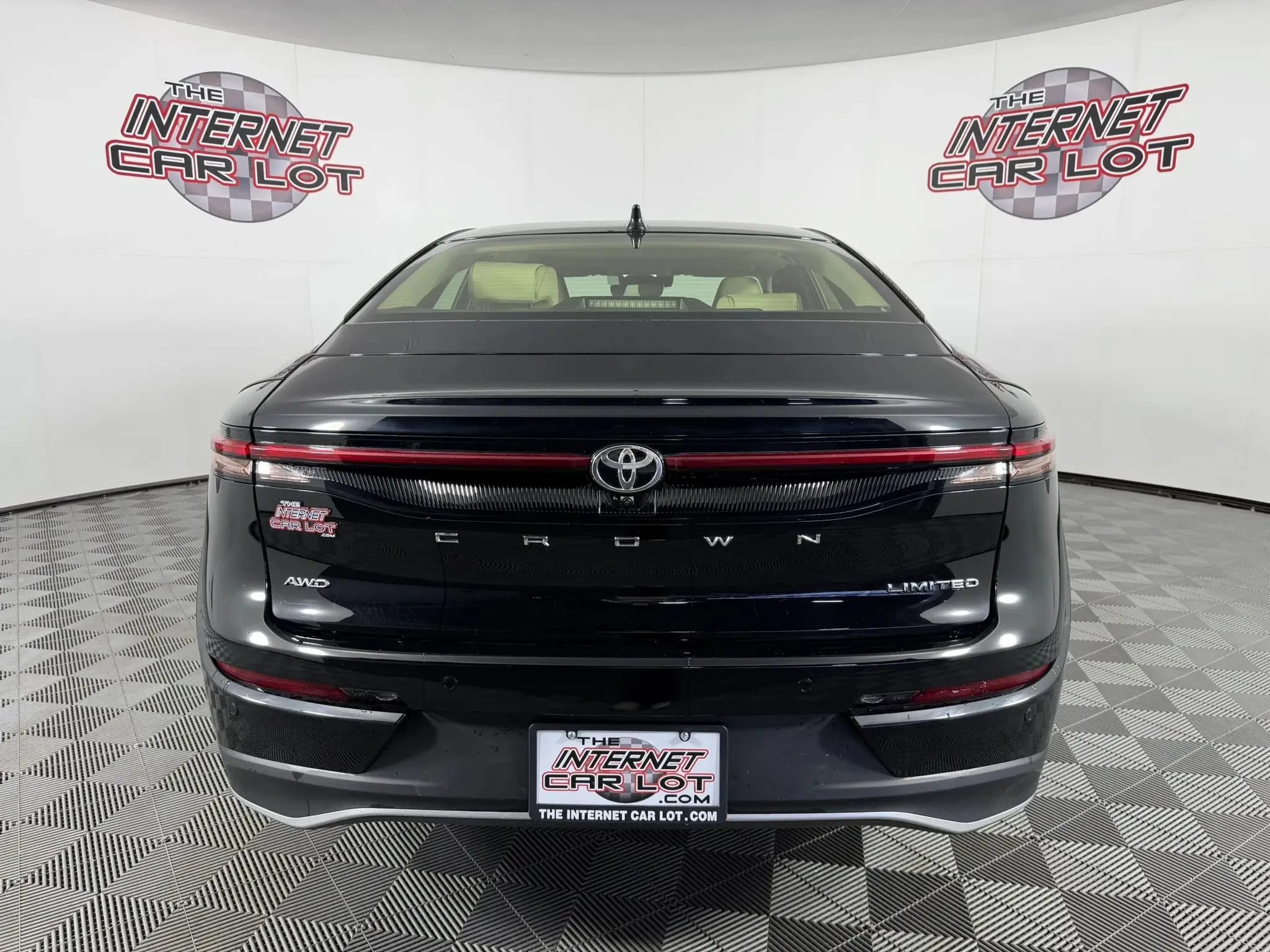 Used 2023 Toyota Crown w/ Advanced Technology Package AWD/4WD image 6