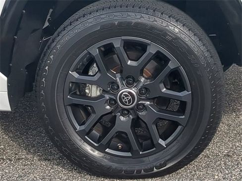 Used 2024 Toyota Tundra Platinum image 11