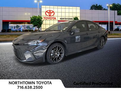 Used 2025 Toyota Camry SE w/ Convenience Package