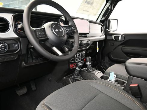 New 2026 Jeep Gladiator Willys image 12