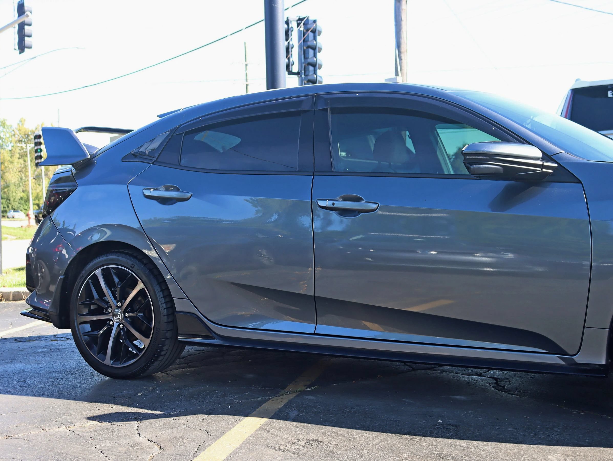 Used 2021 Honda Civic Sport Touring image 4