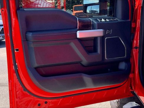 Used 2022 Ford F250 Lariat w/ Lariat Ultimate Package AWD/4WD image 24