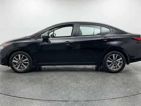 Used 2025 Nissan Versa SV FWD image 5