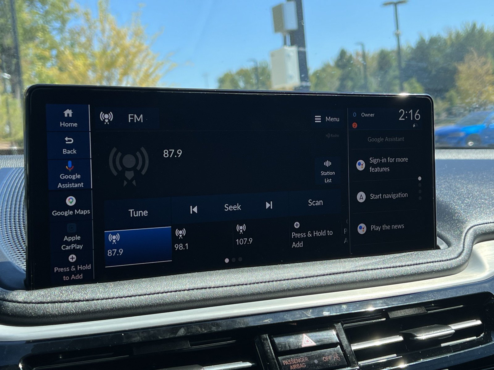 Certified 2025 Acura MDX w/ Technology Package FWD image 23
