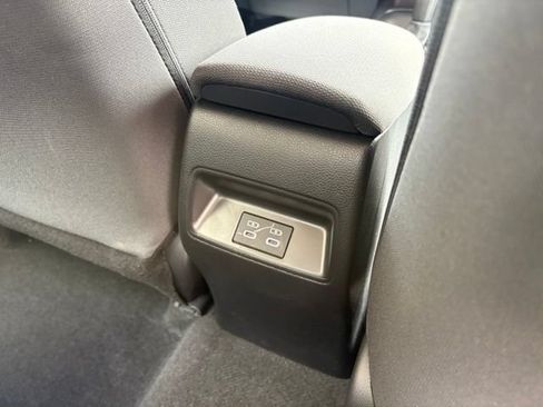 Used 2025 Toyota Corolla LE FWD image 25