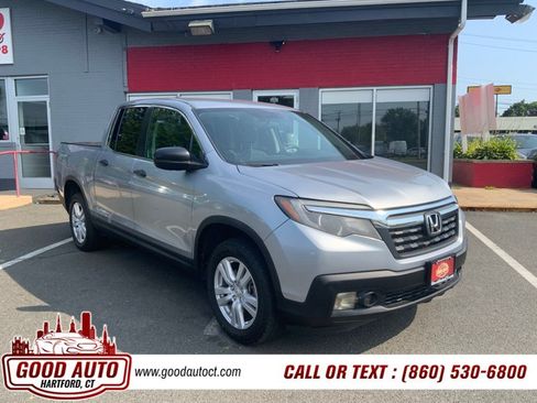 Used 2017 Honda Ridgeline RT image 3