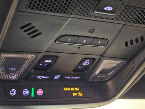 Used 2024 Cadillac XT6 Sport w/ Technology Package AWD/4WD image 17
