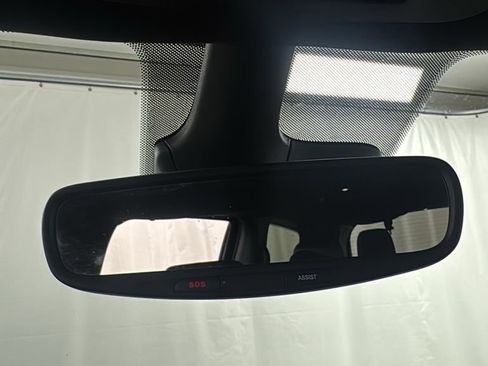 Used 2025 Chrysler Pacifica Select image 35