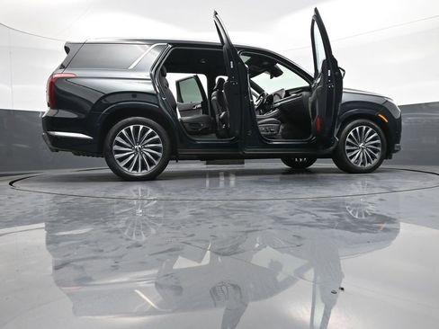 Used 2024 Hyundai Palisade Calligraphy image 50