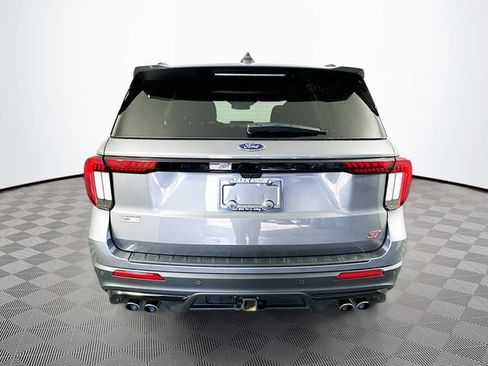 Used 2025 Ford Explorer ST AWD/4WD image 10