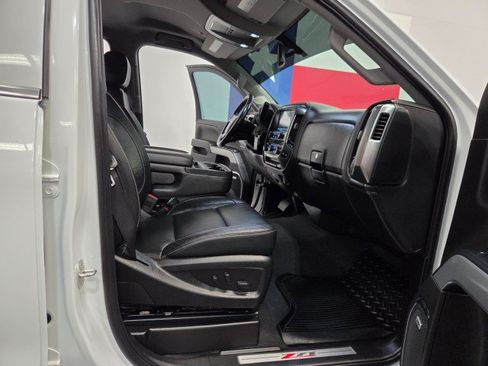 Used 2019 Chevrolet Silverado 2500 LTZ w/ Duramax Plus Package AWD/4WD image 7