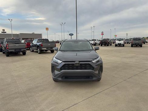 Used 2024 Toyota RAV4 XLE image 3