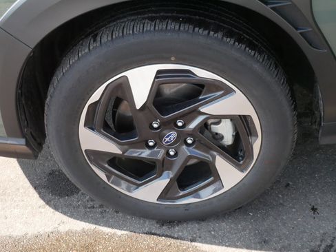 Used 2025 Subaru Crosstrek 2.5i Limited w/ Popular Package #3A image 15