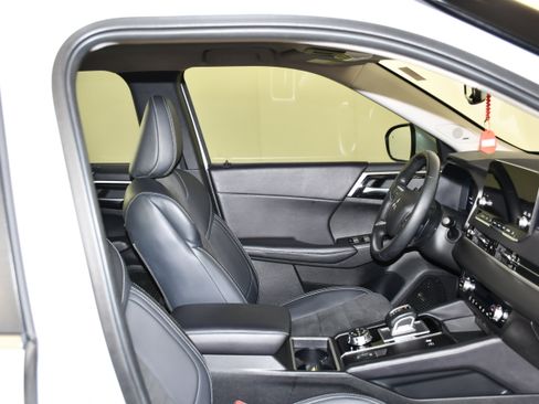 Used 2024 Mitsubishi Outlander SE AWD/4WD image 33