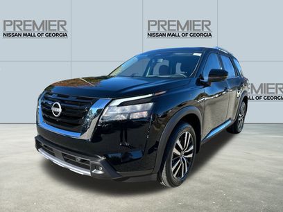 New 2025 Nissan Pathfinder Platinum w/ Cargo Package