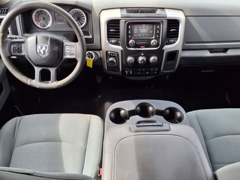 Used 2019 RAM 1500 Classic SLT RWD image 4