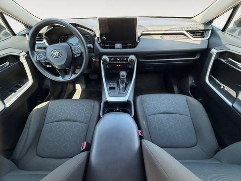 Used 2023 Toyota RAV4 XLE FWD image 12
