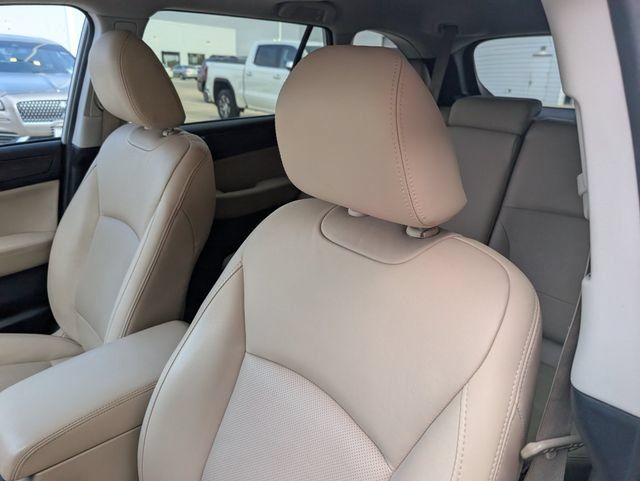 Used 2016 Subaru Outback 2.5i Limited AWD/4WD image 10
