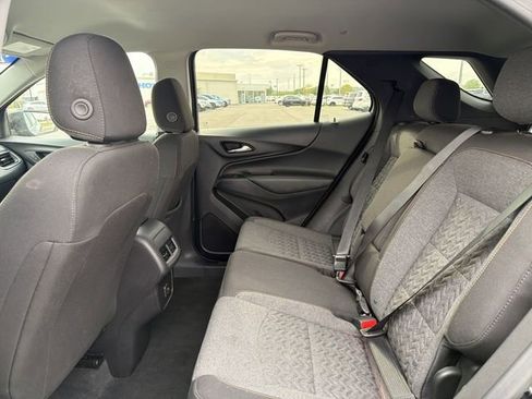 Used 2024 Chevrolet Equinox LT image 11