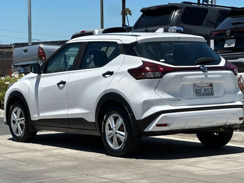 Used 2021 Nissan Kicks S FWD image 6