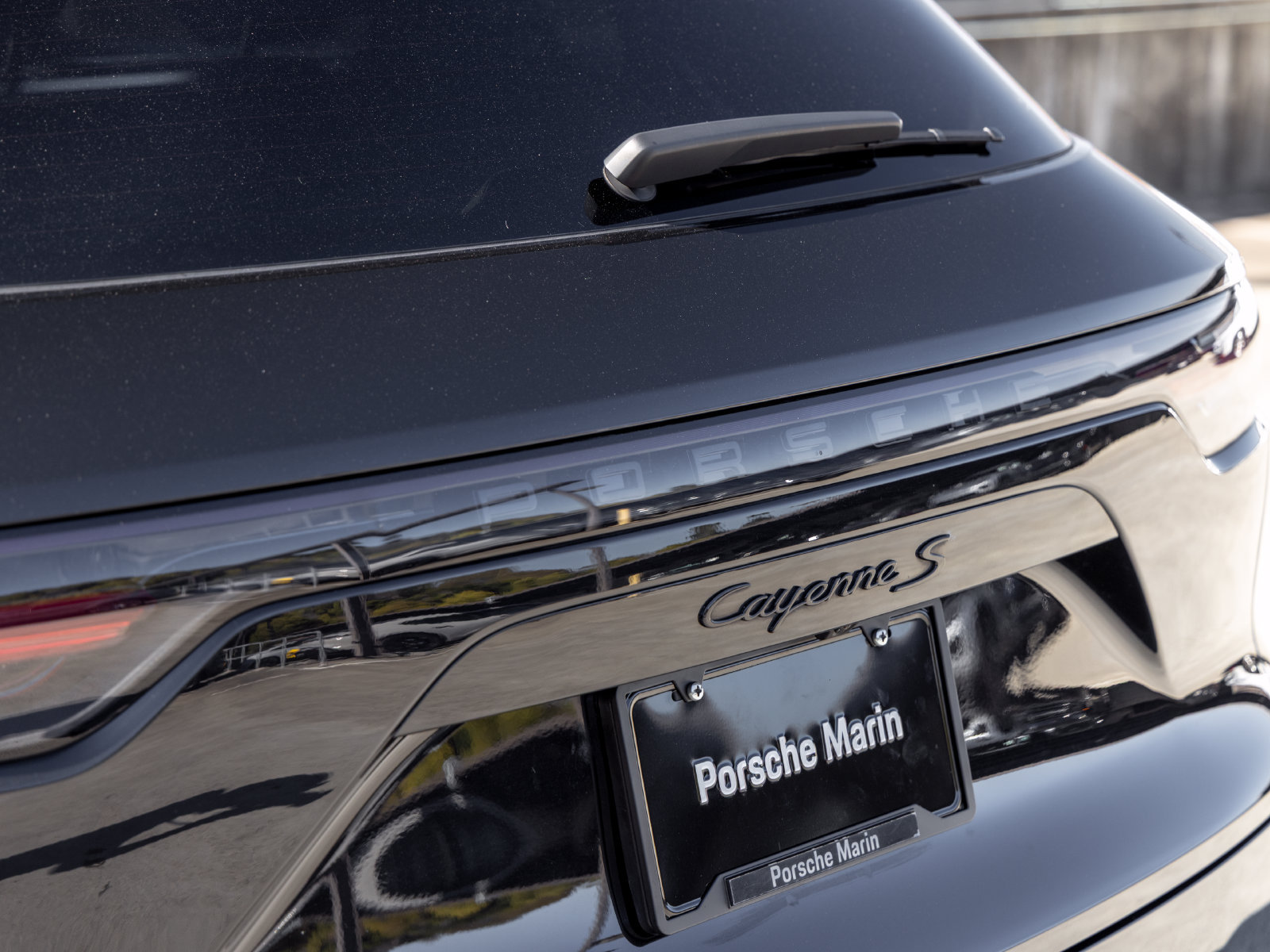 Used 2023 Porsche Cayenne S Platinum AWD/4WD image 19