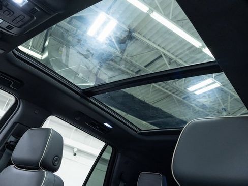 Used 2023 Chevrolet Tahoe Premier image 12