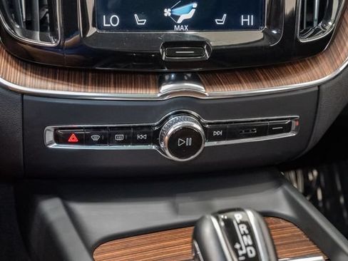 Used 2020 Volvo XC60 T5 Inscription w/ Protection Package Premier FWD image 15
