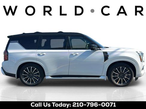 Used 2025 Nissan Armada Platinum Reserve AWD/4WD image 8