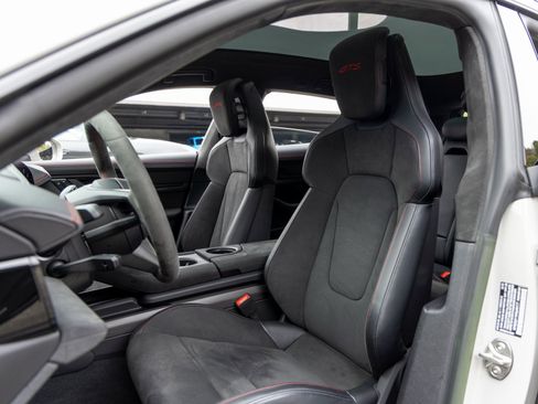 Certified 2023 Porsche Taycan GTS image 5