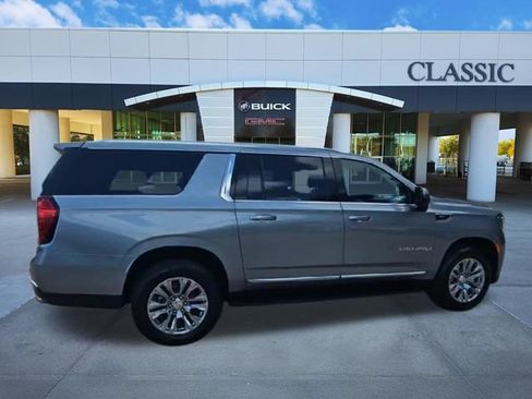 Used 2024 GMC Yukon XL Denali RWD image 9