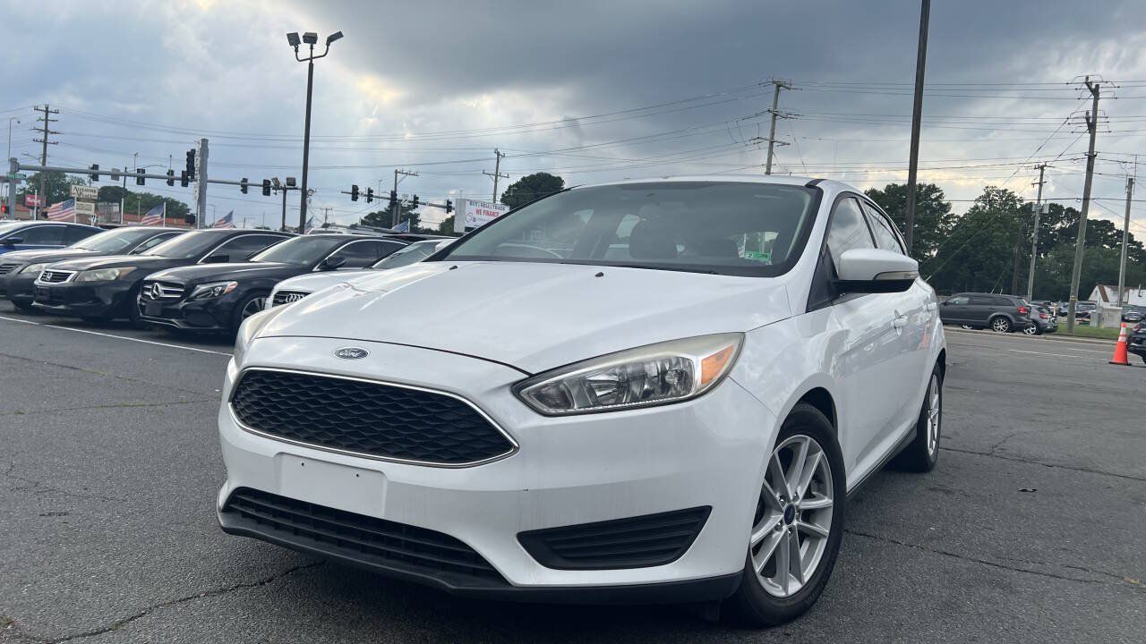 Used 2017 Ford Focus SE FWD image 13