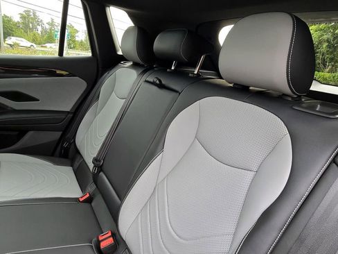 New 2026 Volkswagen Tiguan SE R-Line image 23