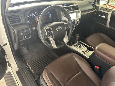 Used 2017 Toyota 4Runner Limited image 12