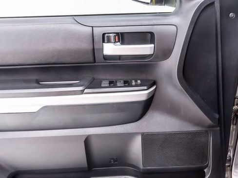 Used 2018 Toyota Tundra SR5 w/ SR5 Upgrade Package image 26