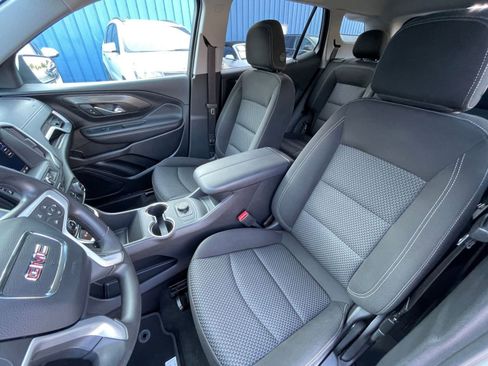 Used 2024 GMC Terrain SLE image 35