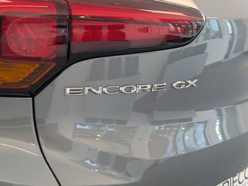 Certified 2022 Buick Encore GX Essence w/ Experience Buick Package FWD image 10