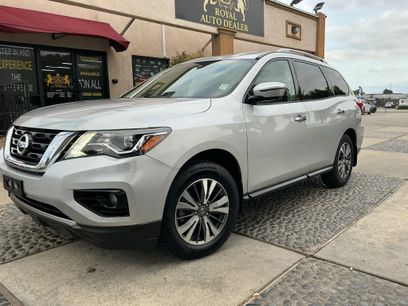 Used 2017 Nissan Pathfinder SL w/ SL Tech Package