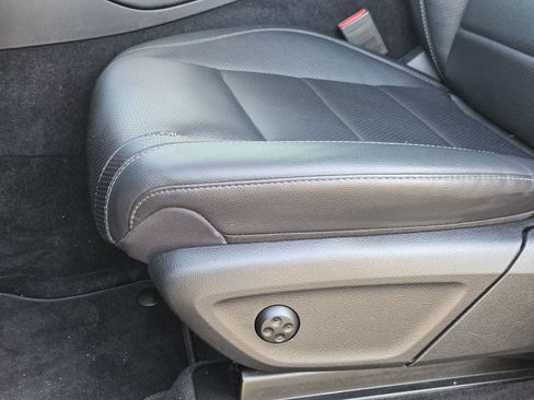 Used 2021 Mercedes-Benz GLS 450 4MATIC image 22