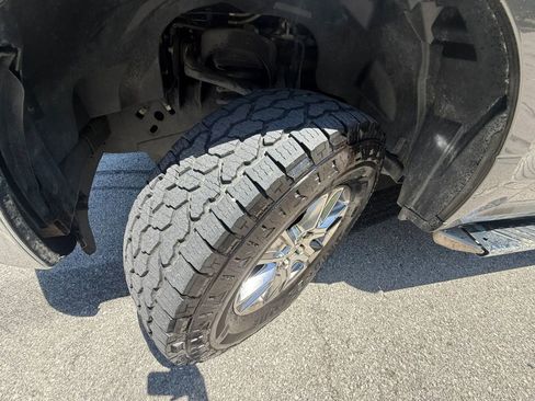 Used 2016 Ford F150 XLT w/ Equipment Group 302A Luxury AWD/4WD image 11