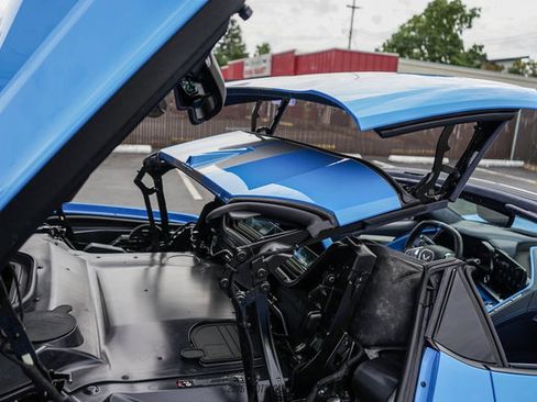 Used 2021 Chevrolet Corvette Stingray Premium Conv w/ Z51 Performance Package RWD image 62