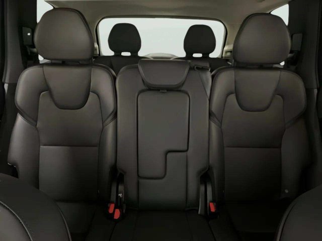 Used 2025 Volvo XC90 B5 Core AWD/4WD image 52