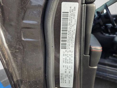 Used 2017 Jeep Cherokee Trailhawk image 22